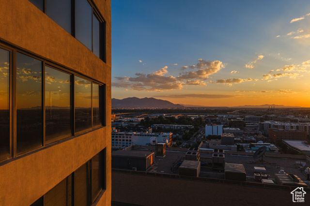 Photo 54 for MLS #2119278 at 44 W Broadway #307S