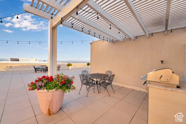 Photo 37 for MLS #2119278 at 44 W Broadway #307S