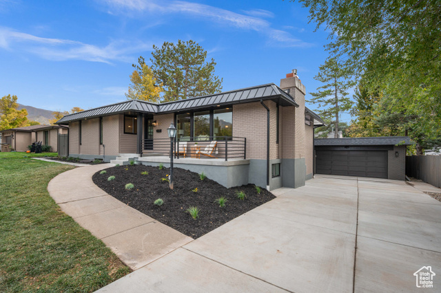 Photo 2 for MLS #2119280 at 1970 E Tartan Ave