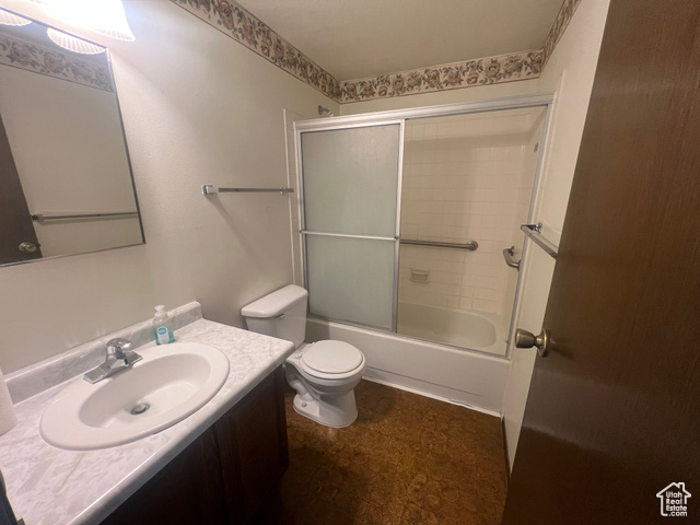 Photo 15 for MLS #2119285 at 819 Castle Gate Cir