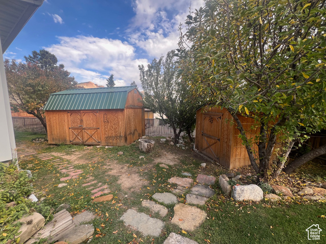 Photo 34 for MLS #2119285 at 819 Castle Gate Cir