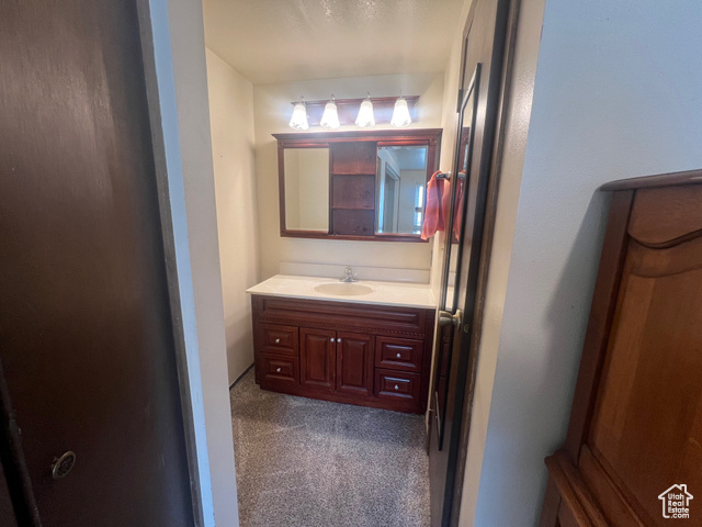 Photo 19 for MLS #2119285 at 819 Castle Gate Cir