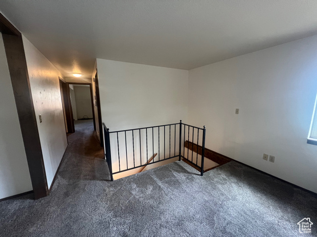 Photo 7 for MLS #2119285 at 819 Castle Gate Cir