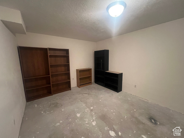 Photo 23 for MLS #2119285 at 819 Castle Gate Cir