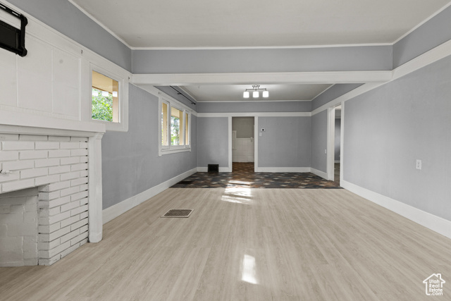 Photo 10 for MLS #2119288 at 1663 Kiesel Ave
