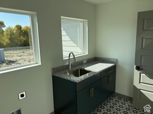 Photo 6 for MLS #2119291 at 1053 W Linden Ln #34