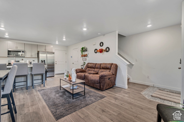 Photo 6 for MLS #2119297 at 6264 Cam Ct