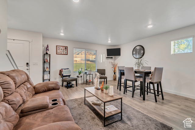 Photo 5 for MLS #2119297 at 6264 Cam Ct