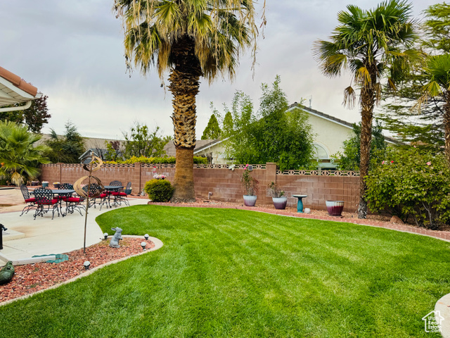 Photo 4 for MLS #2119328 at 784 N Dusk Dr