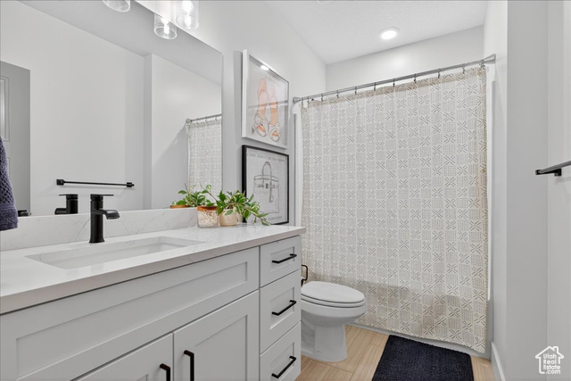 Photo 19 for MLS #2119353 at 354 E 8620 South