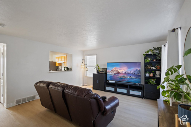 Photo 3 for MLS #2119354 at 7954 N Dundee Dr