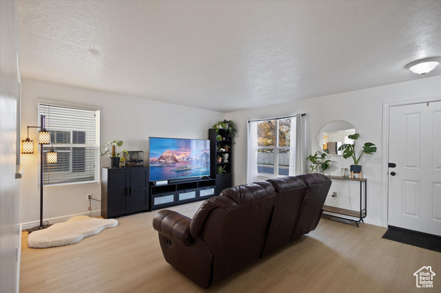 Photo 5 for MLS #2119354 at 7954 N Dundee Dr