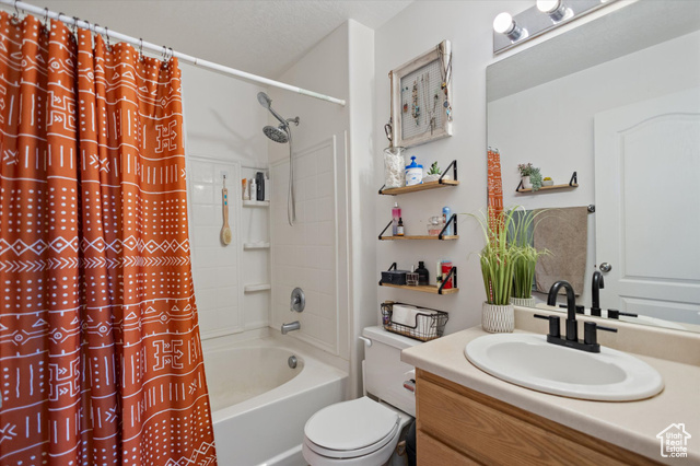 Photo 14 for MLS #2119354 at 7954 N Dundee Dr