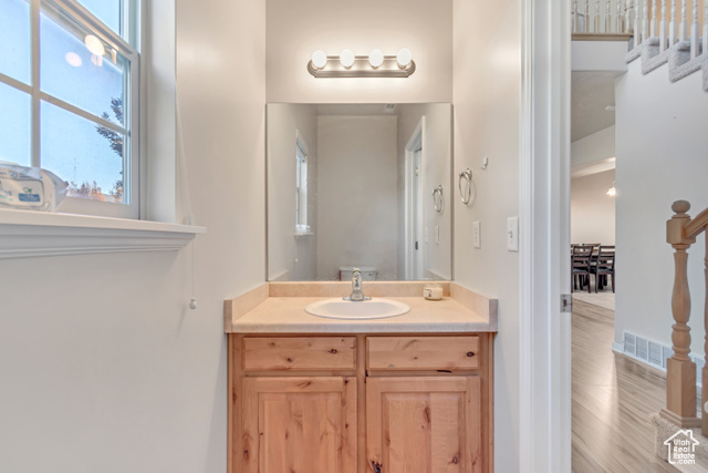 Photo 9 for MLS #2119356 at 2356 W Montcalm Dr