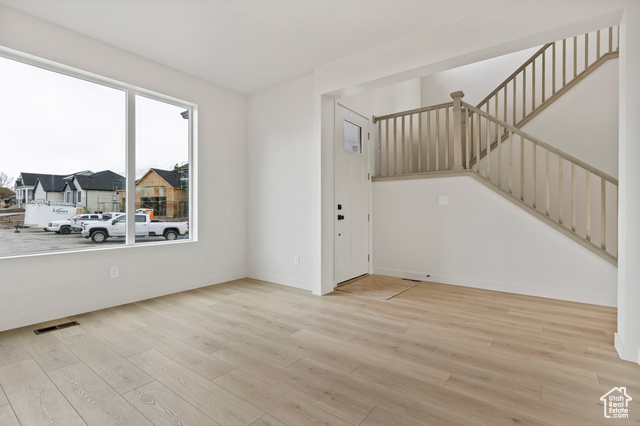 Photo 7 for MLS #2119369 at 1340 E Hollyhock Way