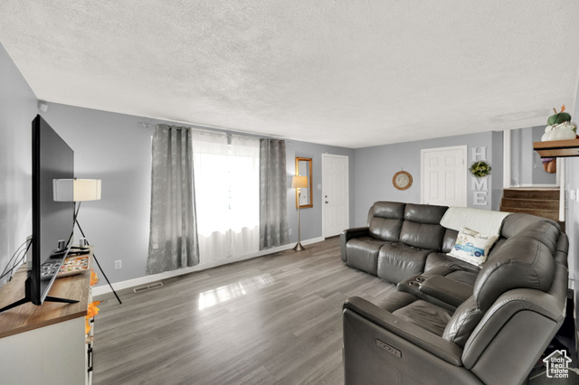 Photo 5 for MLS #2119377 at 1992 W Afton Cir