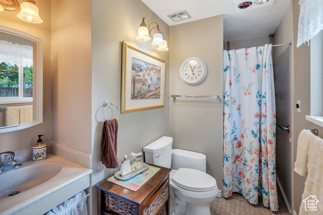 Photo 11 for MLS #2119387 at 430 Ridge Ln