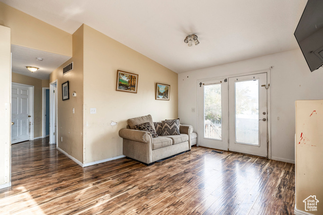 Photo 3 for MLS #2119389 at 162 E 2600 South