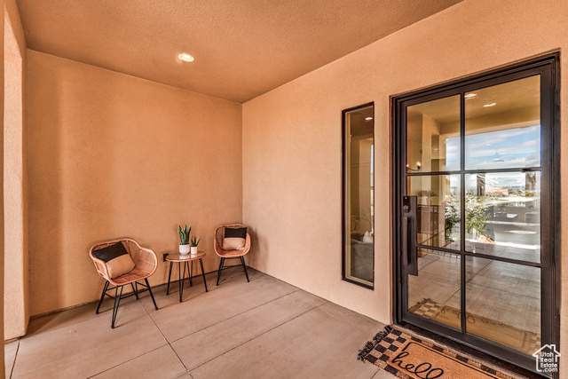 Photo 7 for MLS #2119393 at 1652 E Howard Ln
