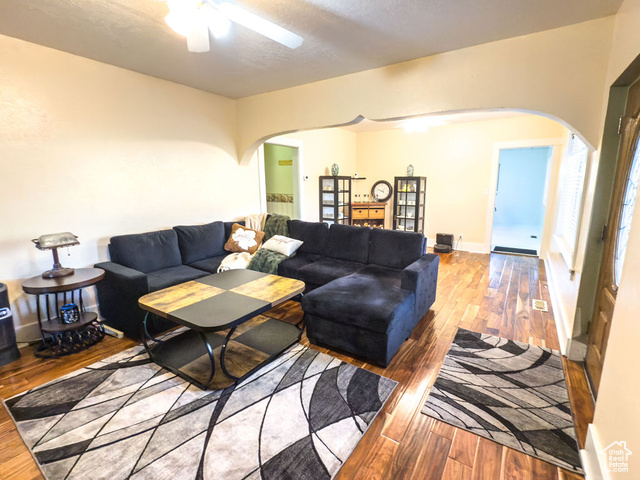 Photo 38 for MLS #2119396 at 517 N Main St