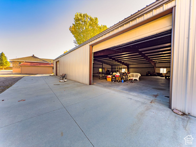 Photo 17 for MLS #2119396 at 517 N Main St