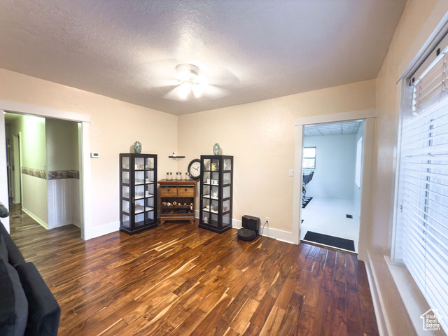 Photo 39 for MLS #2119396 at 517 N Main St