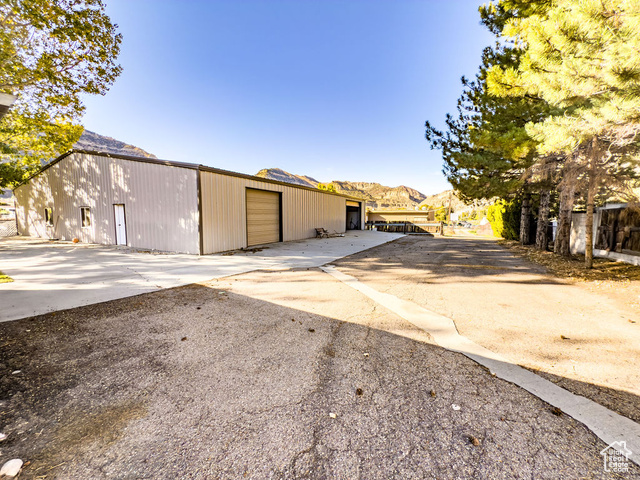 Photo 16 for MLS #2119396 at 517 N Main St