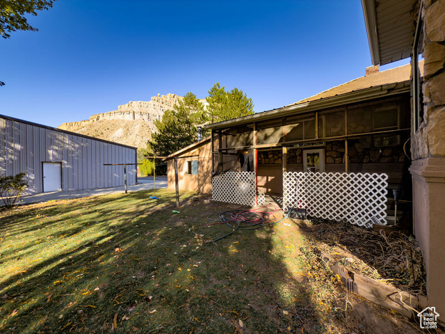 Photo 11 for MLS #2119396 at 517 N Main St