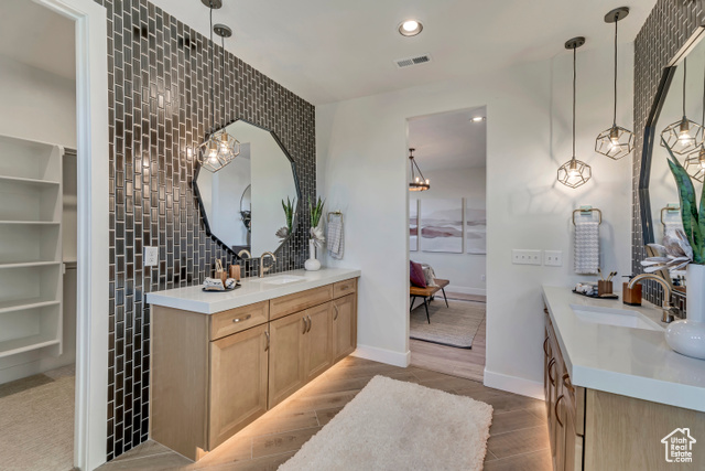 Photo 13 for MLS #2119401 at 2971 S 2425 West #1124