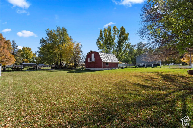 Photo 40 for MLS #2119406 at 303 S Center St