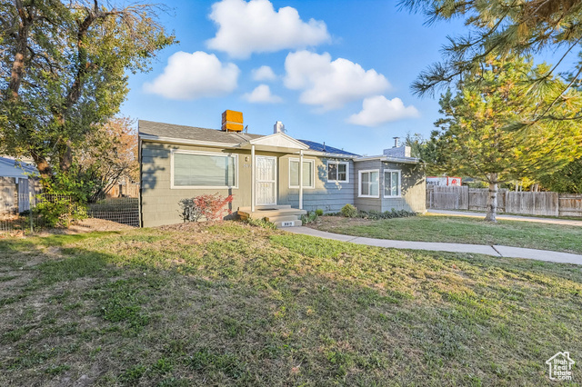 Photo 3 for MLS #2119411 at 3919 S 1000 East