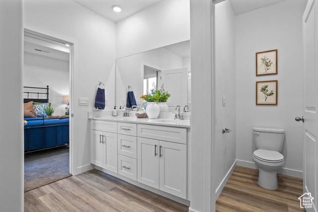 Photo 24 for MLS #2119426 at 1825 S Queens Garden Dr #4249