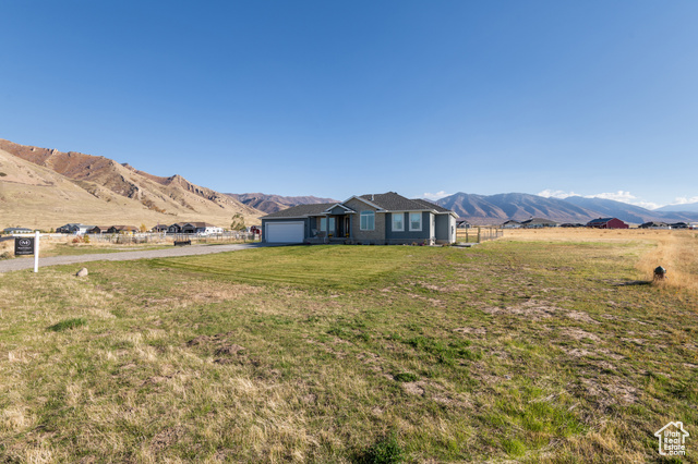 Photo 4 for MLS #2119429 at 1602 E Arrowhead Ln