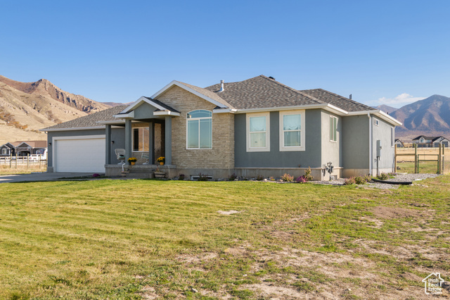Photo 5 for MLS #2119429 at 1602 E Arrowhead Ln
