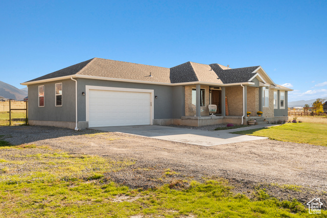 Photo 6 for MLS #2119429 at 1602 E Arrowhead Ln