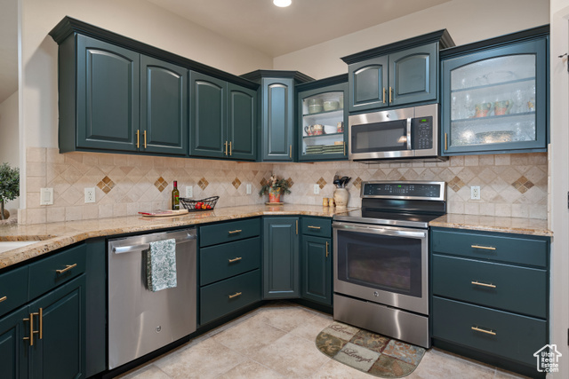 Photo 9 for MLS #2119439 at 697 W Windsor Dr