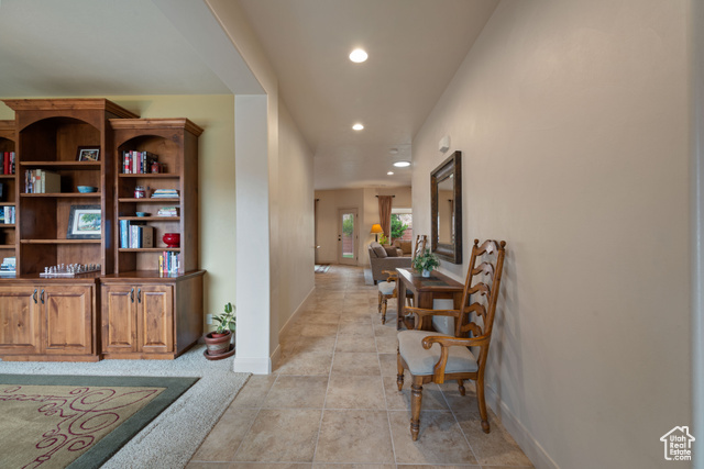 Photo 7 for MLS #2119439 at 697 W Windsor Dr