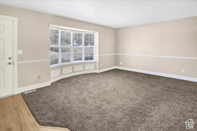 Photo 2 for MLS #2119452 at 526 E Heather Rd