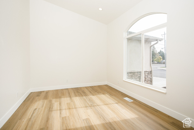Photo 11 for MLS #2119455 at 2216 W Birdsong Rd
