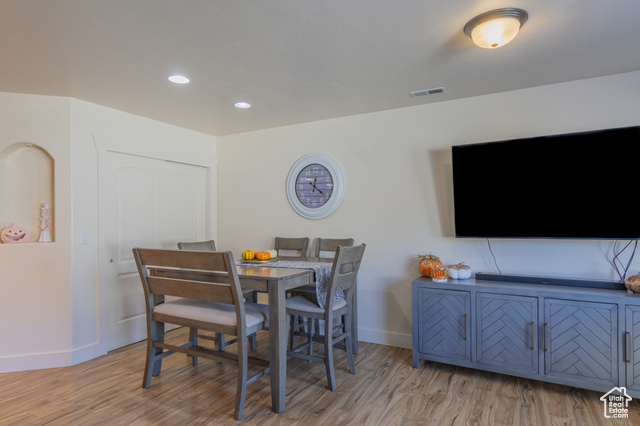 Photo 7 for MLS #2119461 at 210 S Tamarak Cir