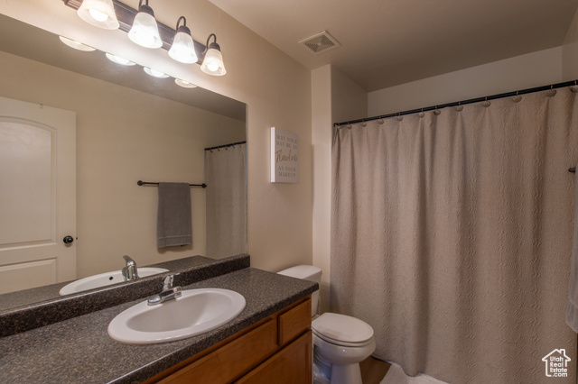 Photo 12 for MLS #2119461 at 210 S Tamarak Cir