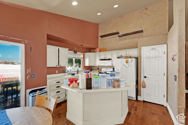 Photo 12 for MLS #2119464 at 154 E Cove Rd