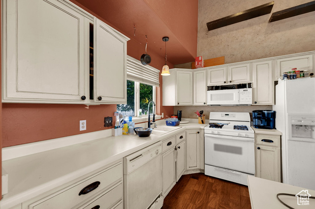 Photo 13 for MLS #2119464 at 154 E Cove Rd