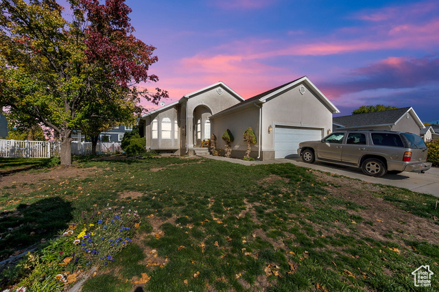 Photo 2 for MLS #2119464 at 154 E Cove Rd