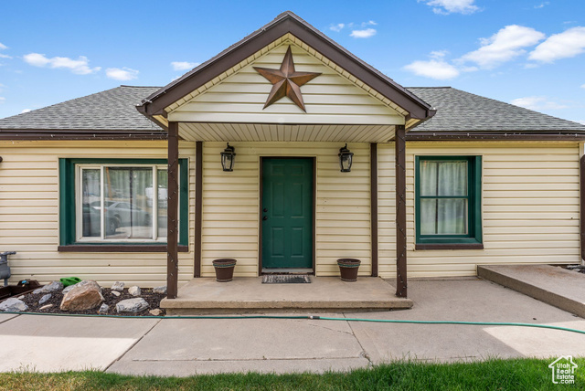 View photos for 9547 N Canyon Rd MLS #2119465 - 9547 N Canyon Rd
