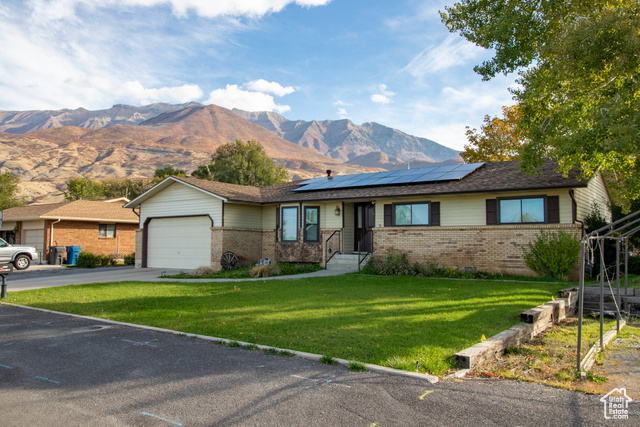 Photo 3 for MLS #2119468 at 129 S 630 East