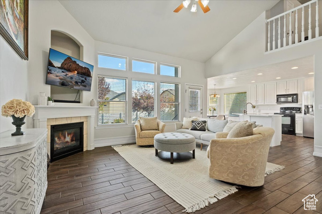 Photo 2 for MLS #2119469 at 14397 S Logan Falls Ln