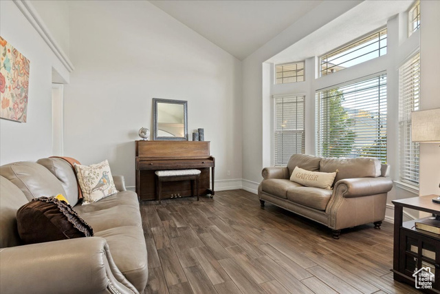 Photo 10 for MLS #2119469 at 14397 S Logan Falls Ln
