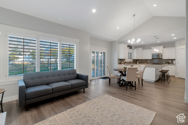 Photo 8 for MLS #2119475 at 898 N Burke Ln