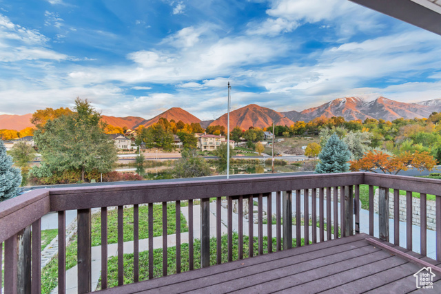 Photo 3 for MLS #2119488 at 390 S Salem Dr